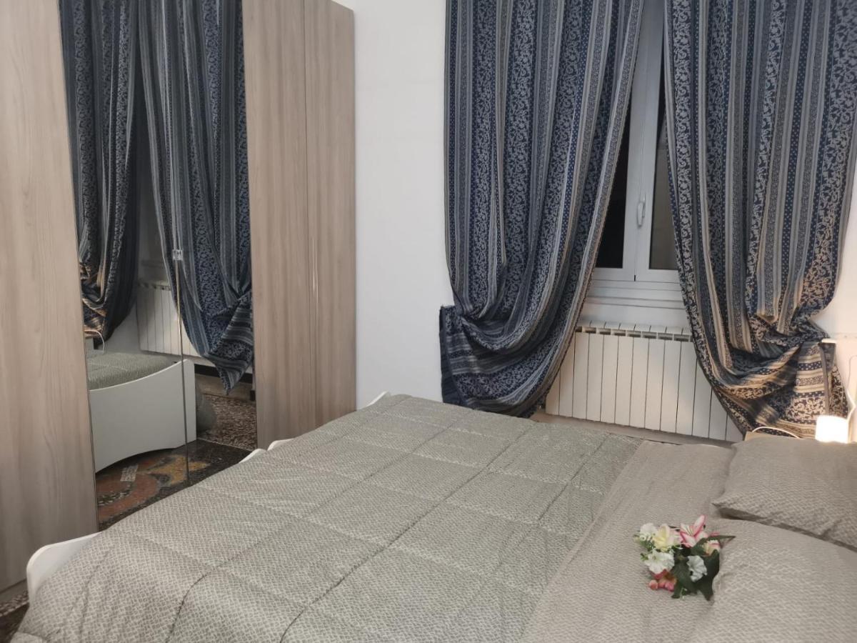 Wow Home - 175 Mq - Posteggio Privato - Davanti Porto Traghetti - Fino A 10 Posti Letto เจนัว ภายนอก รูปภาพ
