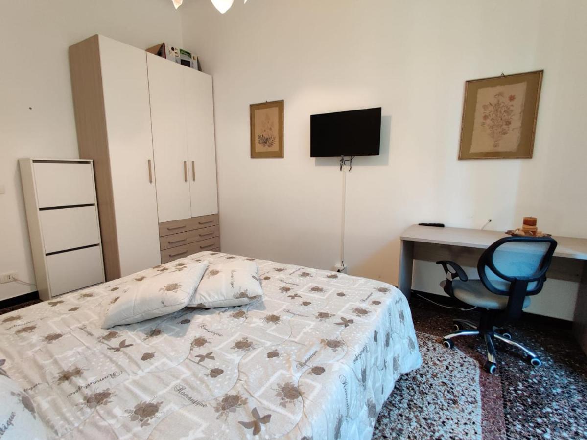 Wow Home - 175 Mq - Posteggio Privato - Davanti Porto Traghetti - Fino A 10 Posti Letto เจนัว ภายนอก รูปภาพ