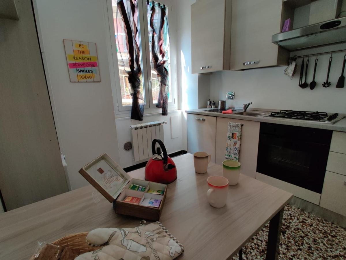 Wow Home - 175 Mq - Posteggio Privato - Davanti Porto Traghetti - Fino A 10 Posti Letto เจนัว ภายนอก รูปภาพ