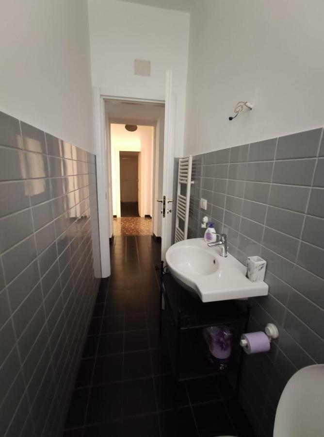 Wow Home - 175 Mq - Posteggio Privato - Davanti Porto Traghetti - Fino A 10 Posti Letto เจนัว ภายนอก รูปภาพ